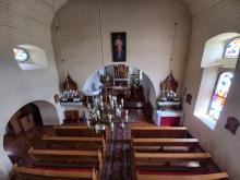 Wnętrze kościoła w Mirostowicach Dolnych