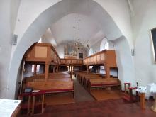Wnętrze kościoła w Sieniawie Żarskiej 